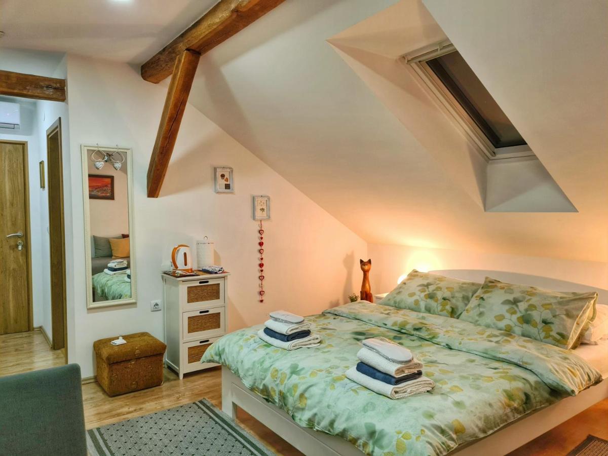 Rooms Garden สลูน ภายนอก รูปภาพ